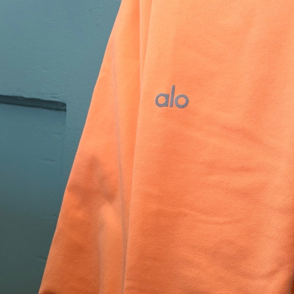 ALO Yoga  Peach Leggings - Picture 2 of 2